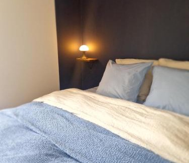 Thenon Bed & Breakfast | Maison Aurinko