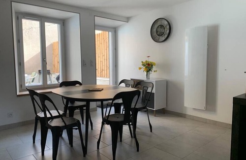 Luz-Saint-Sauveur House | Maison avec cour privative