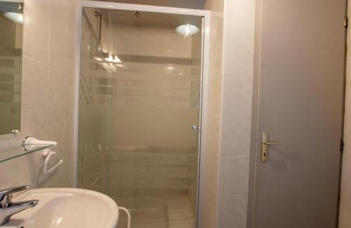 Saint-Avit-Riviere House | Maison avec jacuzzi partagé, jardin et garage près de Monpazier - FR-1-616-87