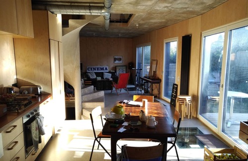 Montreuil House | Maison Baignée de Lumière à Quelques Minutes de Paris