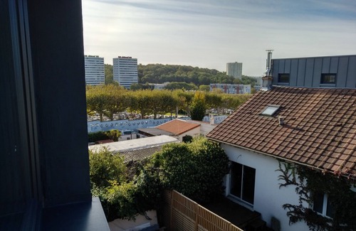 Montreuil House | Maison Baignée de Lumière à Quelques Minutes de Paris