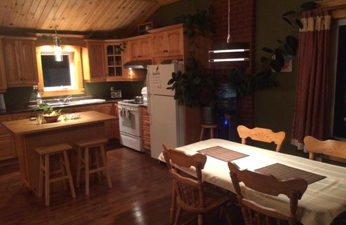 Sainte-Anne-des-Monts House | Maison Bleue