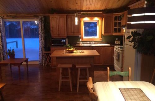 Sainte-Anne-des-Monts House | Maison Bleue