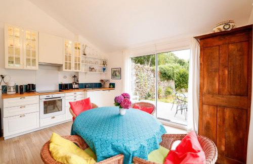 Huelgoat House | Maison Bretonne Calme Centre Ville