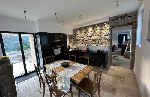 Sartene House | Maison cantonnière