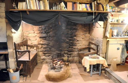 Correze House | Maison charmante à Meyrignac-l'Église avec cheminée