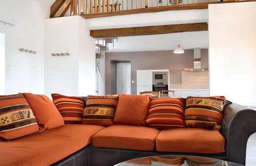 Saint-Pierre-de-Lamps House | Maison charmante à Levroux avec jardin et spa