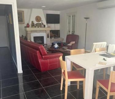 Marseillan House | Maison charmante à Marseillan avec grand jardin et terrasse