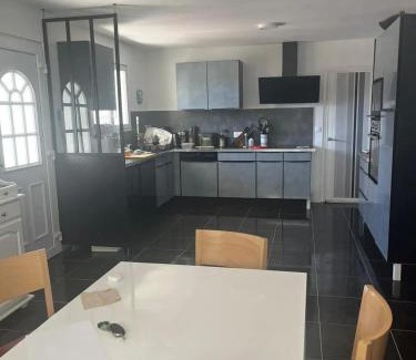 Marseillan House | Maison charmante à Marseillan avec grand jardin et terrasse