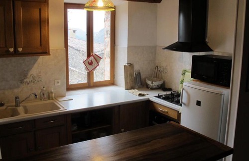 Castellane House | Maison Chasteuil
