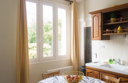 Mazirat House | Maison confortable avec jardin en Auvergne, animaux admis - FR-1-489-127