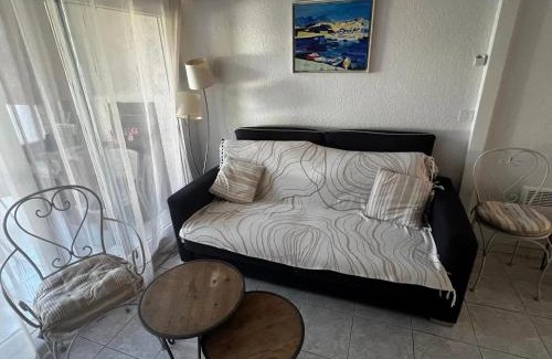 Lecci House | Maison conviviale à Lecci avec piscine partagée 70 m² 8 personnes