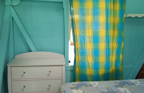 Saint-Charles House | Maison D'antan, Calme, 5minutes de la Plage en Voiture