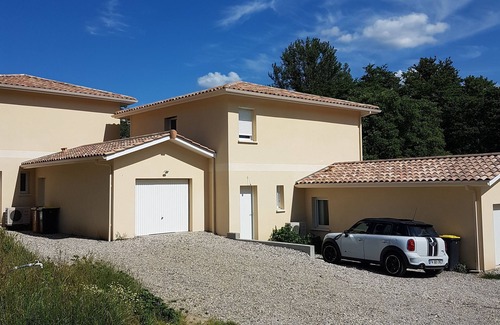 Les Artigues-de-Lussac House | Maison de Village