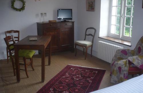 Mont-pres-Chambord House | Maison d'hôtes Moulin du Bas Pesé