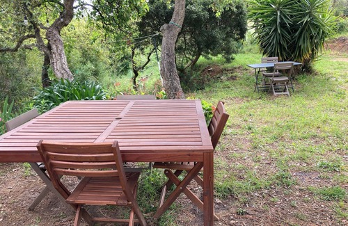 Ramatuelle Apartment | Maison Dans la Verdure, rte de L'escalet F3 Véranda Jardin-1er Étage Indépendant