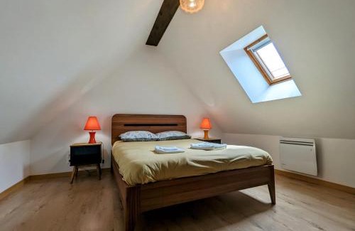 Levroux House | Maison de Bourg Rénovée avec Jardin et Salle de Jeux à Levroux - FR-1-591-204