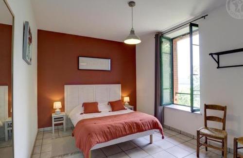 Saint-Just-la-Pendue House | Maison de campagne lumineuse avec jeux extérieurs à Saint-Just-la-Pendue - FR-1-496-52