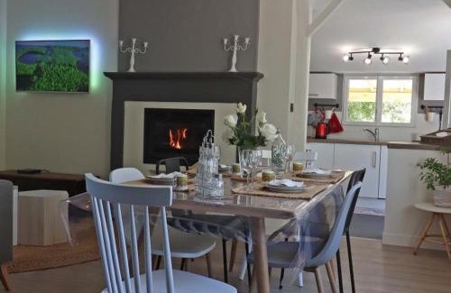 Joue-du-Plain House | Maison de Campagne avec Terrasse et Jardin, Animaux Acceptés, Wi-Fi Gratuit - FR-1-497-133