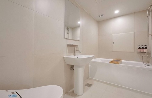 Suyeong-Gu Hotel | Maison de Centum Busan