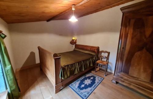 Benet House | Maison de charme avec WiFi au cœur du Marais Poitevin, jardin clos, barque et vélos, 4 chambres - FR-1-426-146