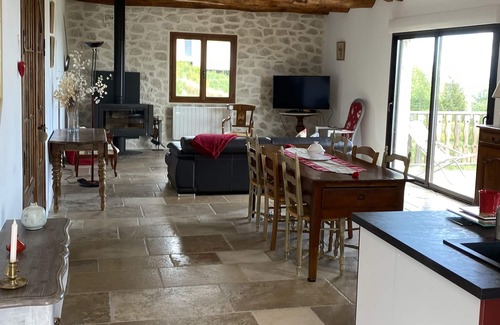 Gluiras House | Maison de Charme de Montagne