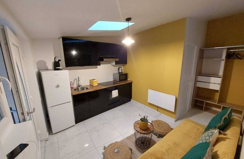 Stains House | Maison de Charme, Paris, Stade de France