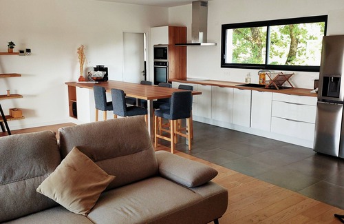 Pompignac House | Maison de Famille Dans Secteur Agréable