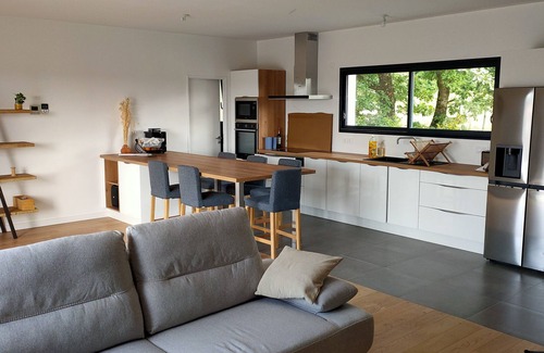 Pompignac House | Maison de Famille Dans Secteur Agréable