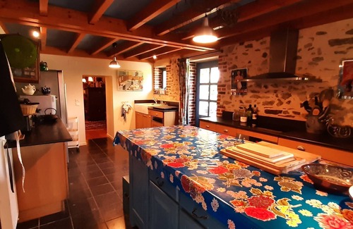 Blot-lʼEglise House | Maison de Famille Avec Piscine