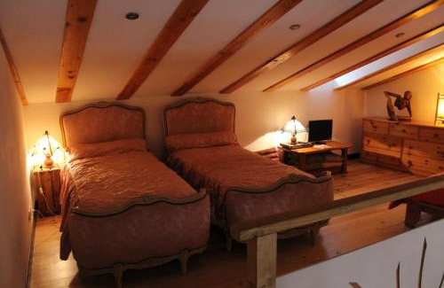 Saint-Andre-Lachamp Apartment | maison de la salamandre