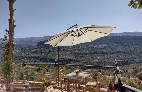 Beiteddine House | Maison de la vallee private guest house great view