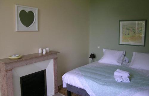 Cerilly House | Maison de maître rénovée avec piscine et spa à Cérilly - FR-1-489-399