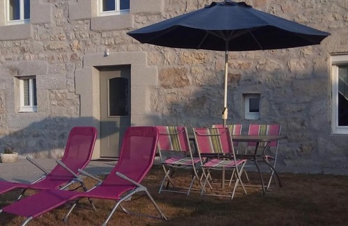 Peyre-en-Aubrac House | Maison de Romagers