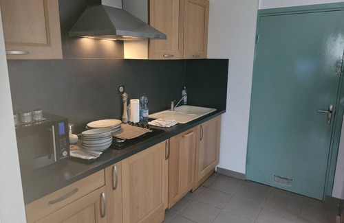 Quimper House | Maison de Standing Avec Jardin et spa a Quimper Centre Deux Chambres