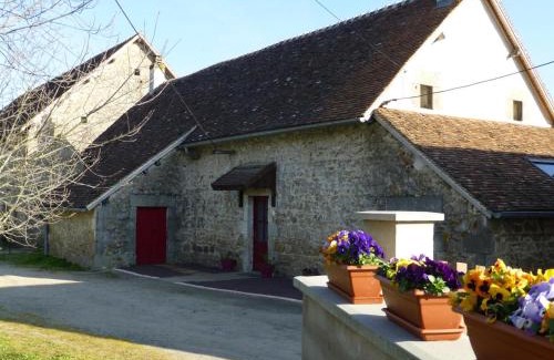 Cressanges House | Maison de vacances rénovée avec jardin, idéale famille, proche RCEA, équipée confort et tout inclus - FR-1-489-44