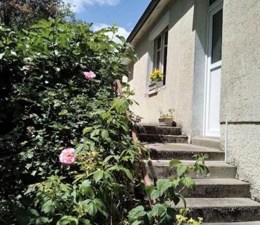 Narcy House | Maison de village en bord de rivière