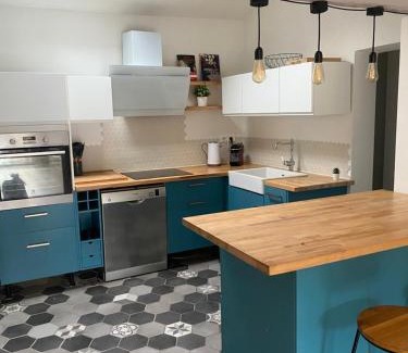 Lormont House | Maison de ville paisible
