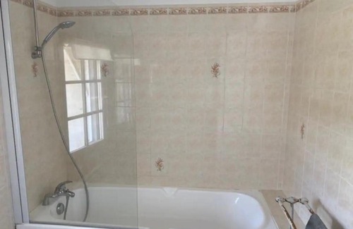 Cheray House | Maison de ville rénovée