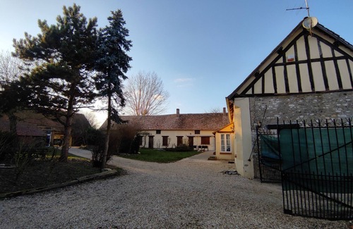 Vexin-sur-Epte House | Maison des Amis de Panilleuse (350m2, sleeps 23)