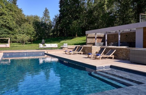 Ballan-Mire House | Maison du Bois at the Commandery of Ballan