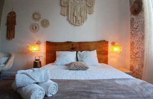 Le Pin House | Maison du Bonheur, Chambre Boho
