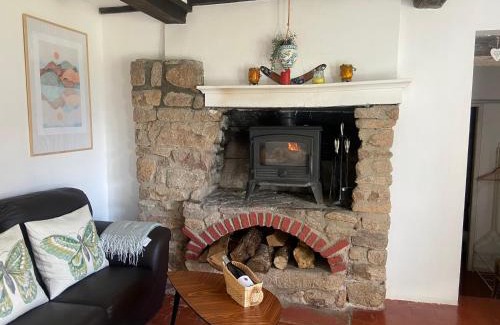 Quarre-les-Tombes House | Maison du petit Poète