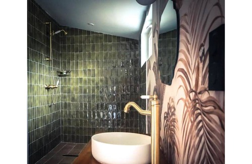 Glenac House | Maison Eliste: Love gîte chic & indoor spa