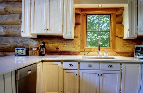 Knowlton House | Maison en Bois Rond Chic Écologique à Knowlton à 1h de Montréal