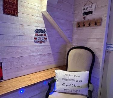 Tournon-sur-Rhone Apartment | Maison en duplex 85m2 avec bar et garage