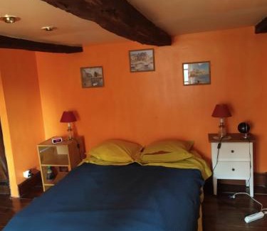 Lanhelin House | maison en granit bleue