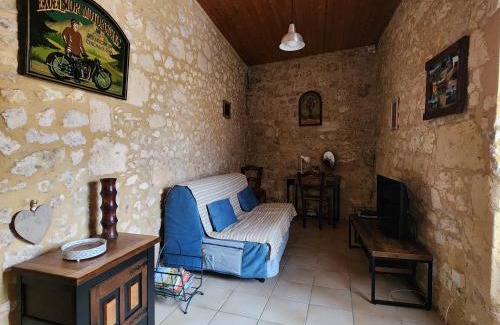 Couze-et-Saint-Front House | Maison en pierre Chez Sorel