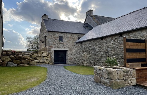 Saint-Pol-de-Leon Villa | Maison en Pierres