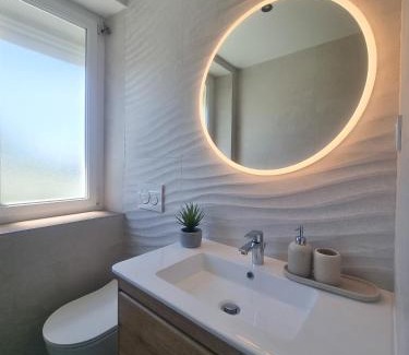 Saint-Jean-Trolimon House | Maison familiale - 10pers - 3 étoiles - lumineuse et cosy - draps et serviettes inclus - parking - La Torche 9 min